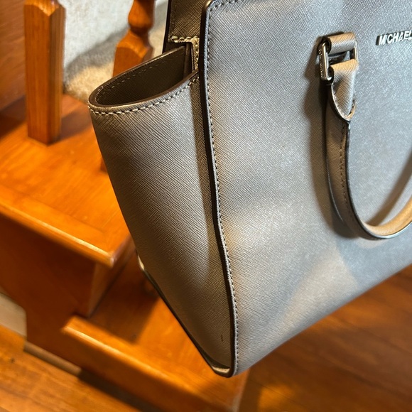 Michael Kors Selma Medium Saffiano Satchel Crossbody NWOT!! - Picture 3 of 14